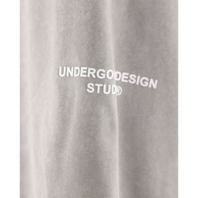 Camiseta Undergold Oversize Basics Design Studio - Imagen 2